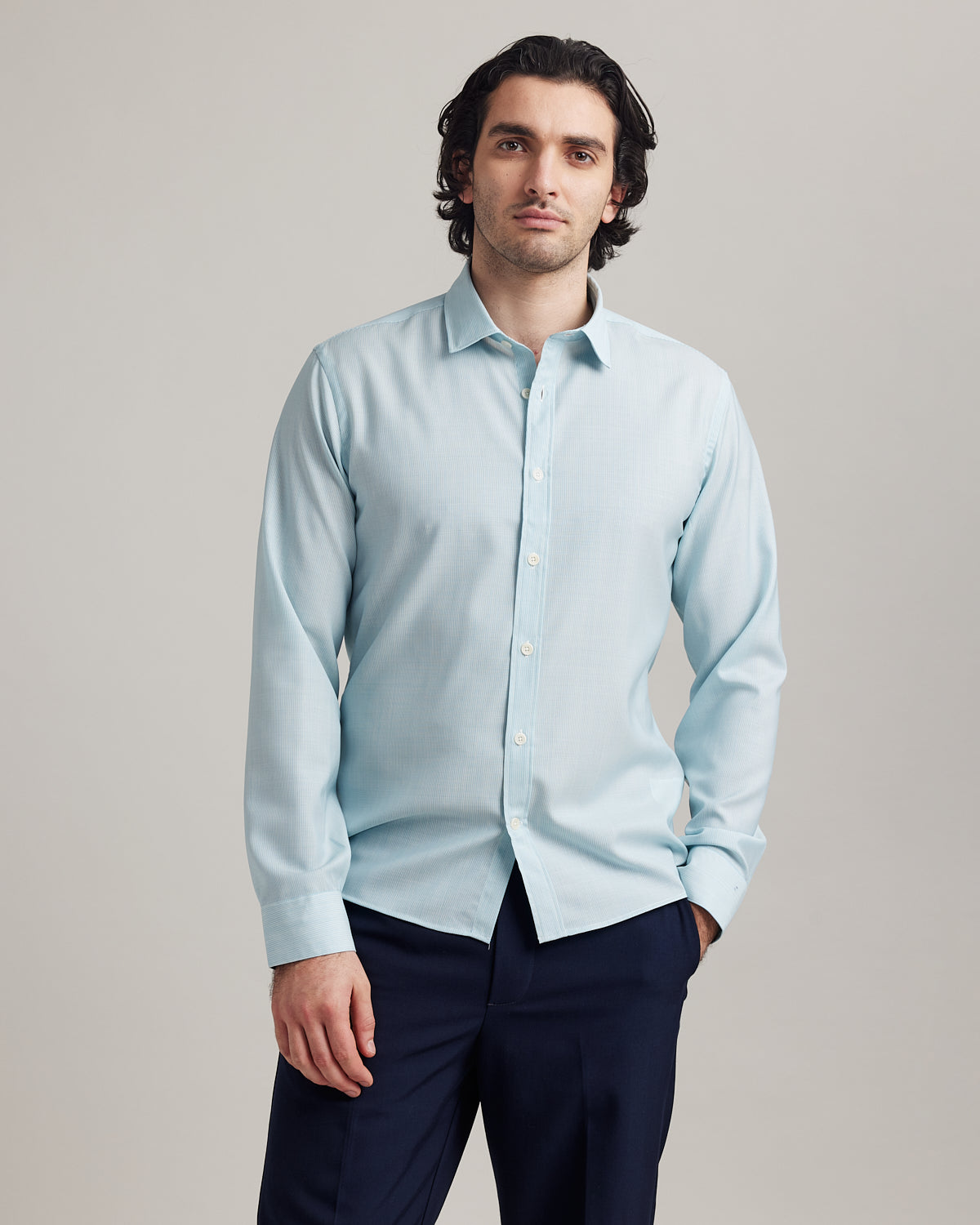 Wolk - Men wears bottom up shirt with long sleeves in aqua stripe in slim fit