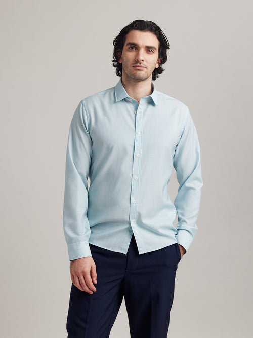 Wolk - Men wears bottom up shirt with long sleeves in aqua stripe in slim fit