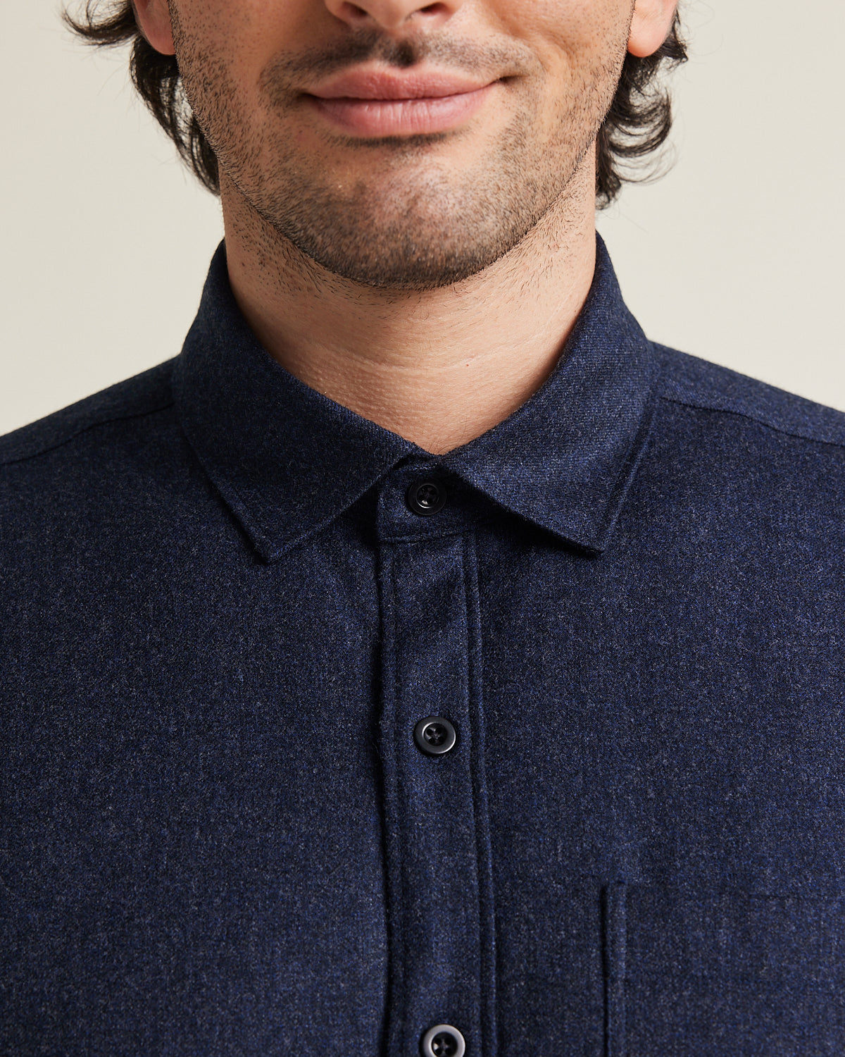 Classic collar and corozo buttons on a Wolk flanel merino shirt for men