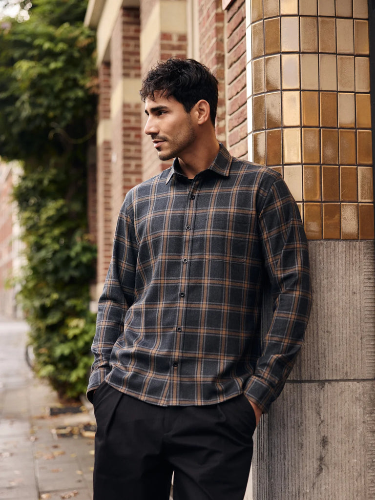 WOLK - Men's Merino Flannel Shirt in grey/brown plaid (warm winter