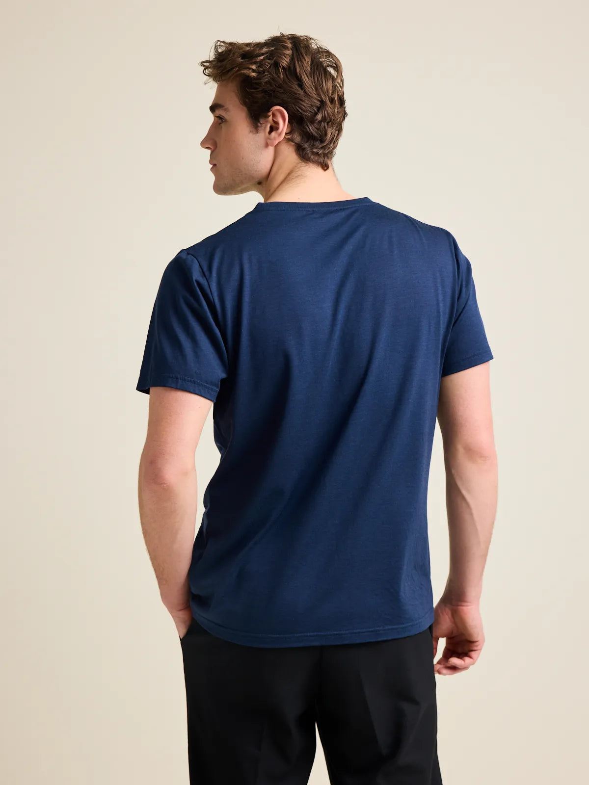Men's navy blue merino wool T-shirt from Wolk, back detail