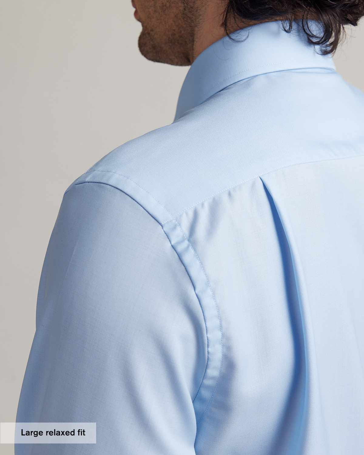 back pleats on man shirt with relaxed fit