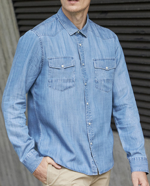 Wolk- Tencel denim men shirt with long sleeves, 2 chest pockets and color indigo washed