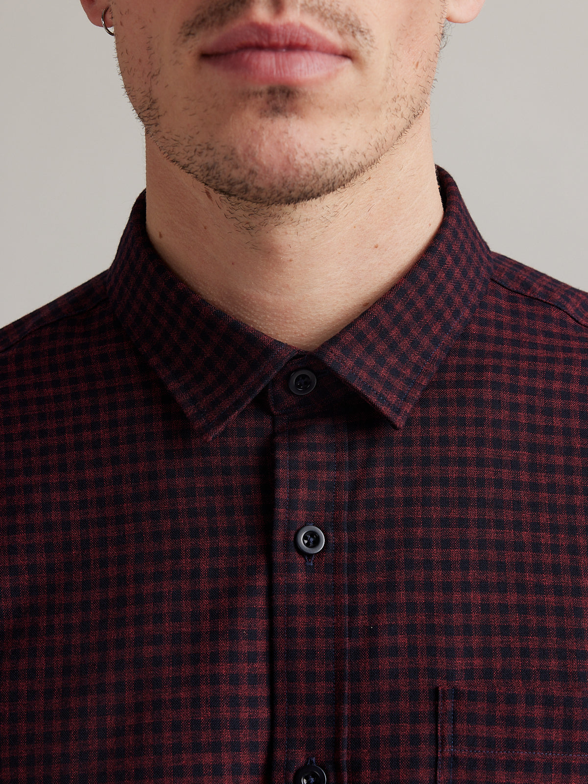 Red/navy check flannel merino wool shirt for men with chest pocket and classic collar
