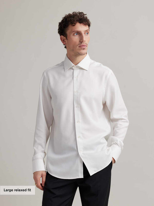 Oliver formal white merino shirt with english spread collar in relaxed fit
