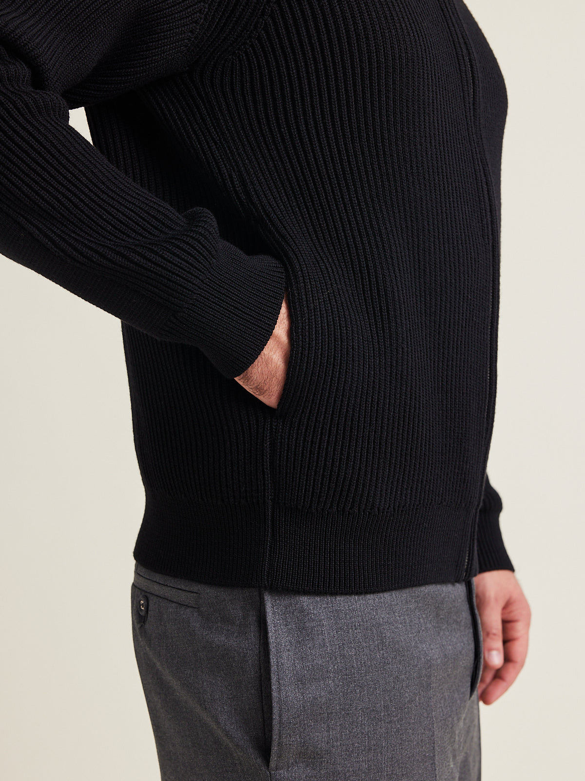 Side pockets on full- zip wool vest in black