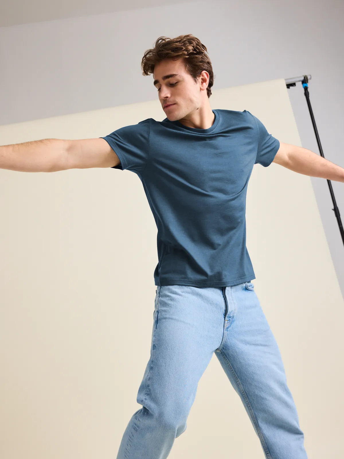 Denim Blue men's merino wool T-shirt with crew neck and short sleeves by Wolk